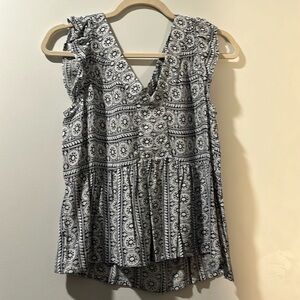 LOFT Petite Medallion Flutter Peplum Top